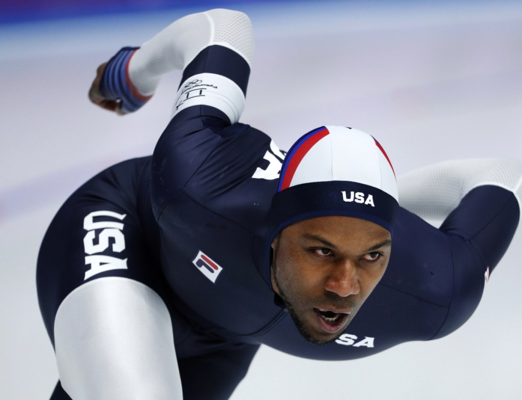 Shani Davis finished a disappointing 19th in the 1,500 speedskating race on Tuesday at the Olympics. "The ice is super fast," Davis said. "Unfortunately, I wasn't."