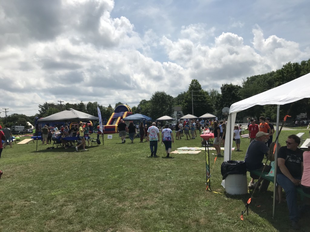 More than 60 vendors were on hand for the fourth annual OakFest held at the Williams Elementary School on Saturday.