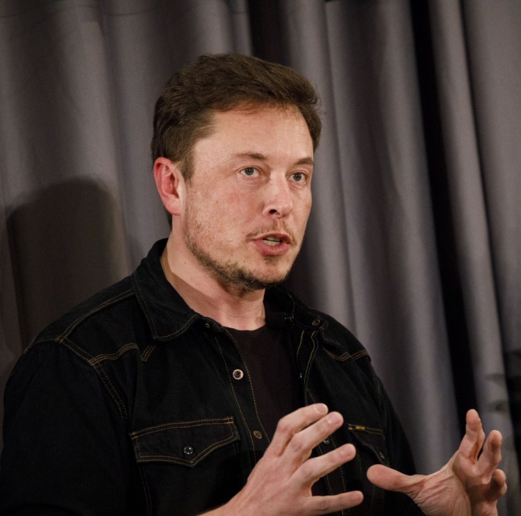 U.S. securities regulators are asking a federal court to oust Tesla CEO Elon Musk, alleging that he committed securities fraud.
Bloomberg/ Patrick T. Fallon