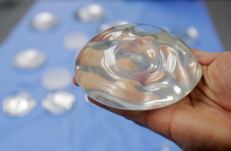 U.S. health officials are taking another look at the safety of breast implants, the latest review in a decades-long debate. At a two-day meeting that starts Monday, March 25, 2019, a panel of experts for the U.S. Food and Drug Administration will hear from researchers, plastic surgeons and implant makers, as well as from women who believe their ailments were caused by the implants.  