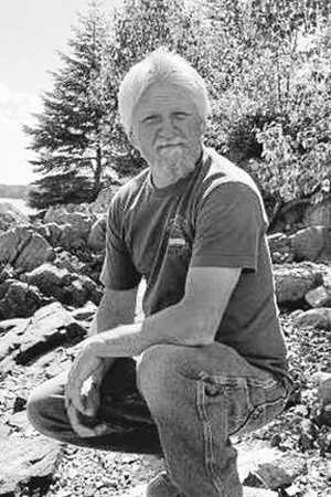 Kelley R. MacWhinnie