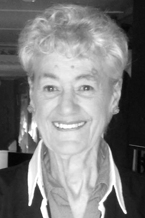 Shirley Mae (Holt) Davis