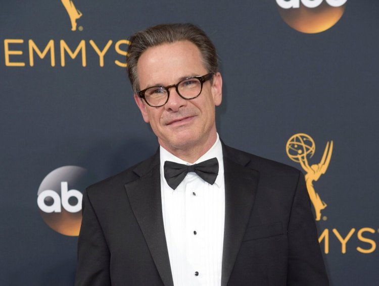 Peter Scolari arrives at the 68th Primetime Emmy Awards in Los Angeles on Sept. 18, 2016. Scolari, a versatile character actor whose television roles included a yuppie producer on “Newhart” and a closeted dad on “Girls” and who was on Broadway in “Hairspray” and “Wicked,” died Friday morning in New York after fighting cancer for two years, according to Ellen Lubin Sanitsky, his longtime manager. He was 66. 