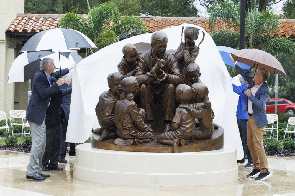 Mister Rogers Sculpture