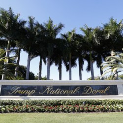 Trump Business-Miami Resort