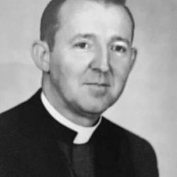 Rev. Kenneth L. Lindsey