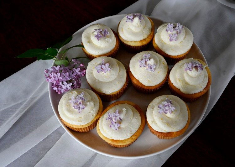Lemon Lilac Drizzle Cupcakes 