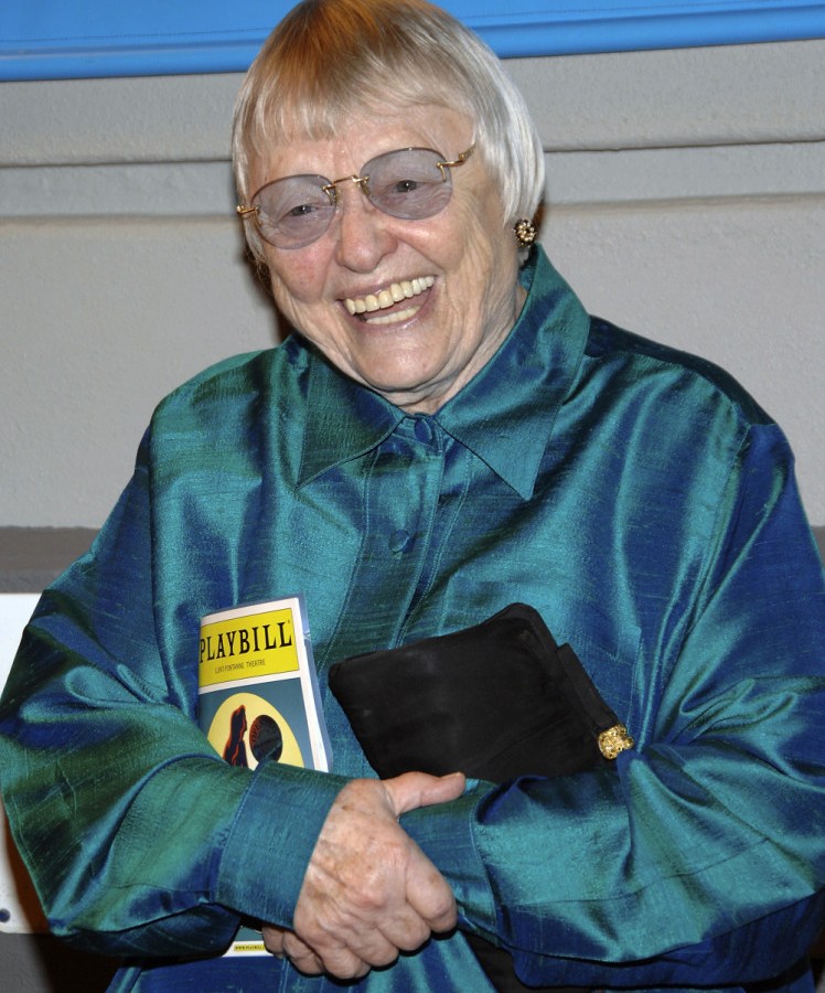 Obit Pat Carroll