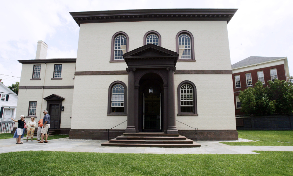 Oldest Synagogue Fight
