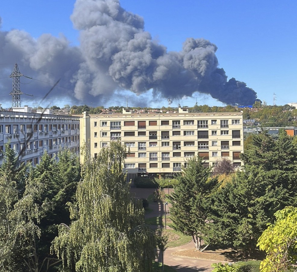 France Paris Market Fire