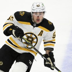 Bruins lock up Pastrnak with 8-year, $90M deal through 2031