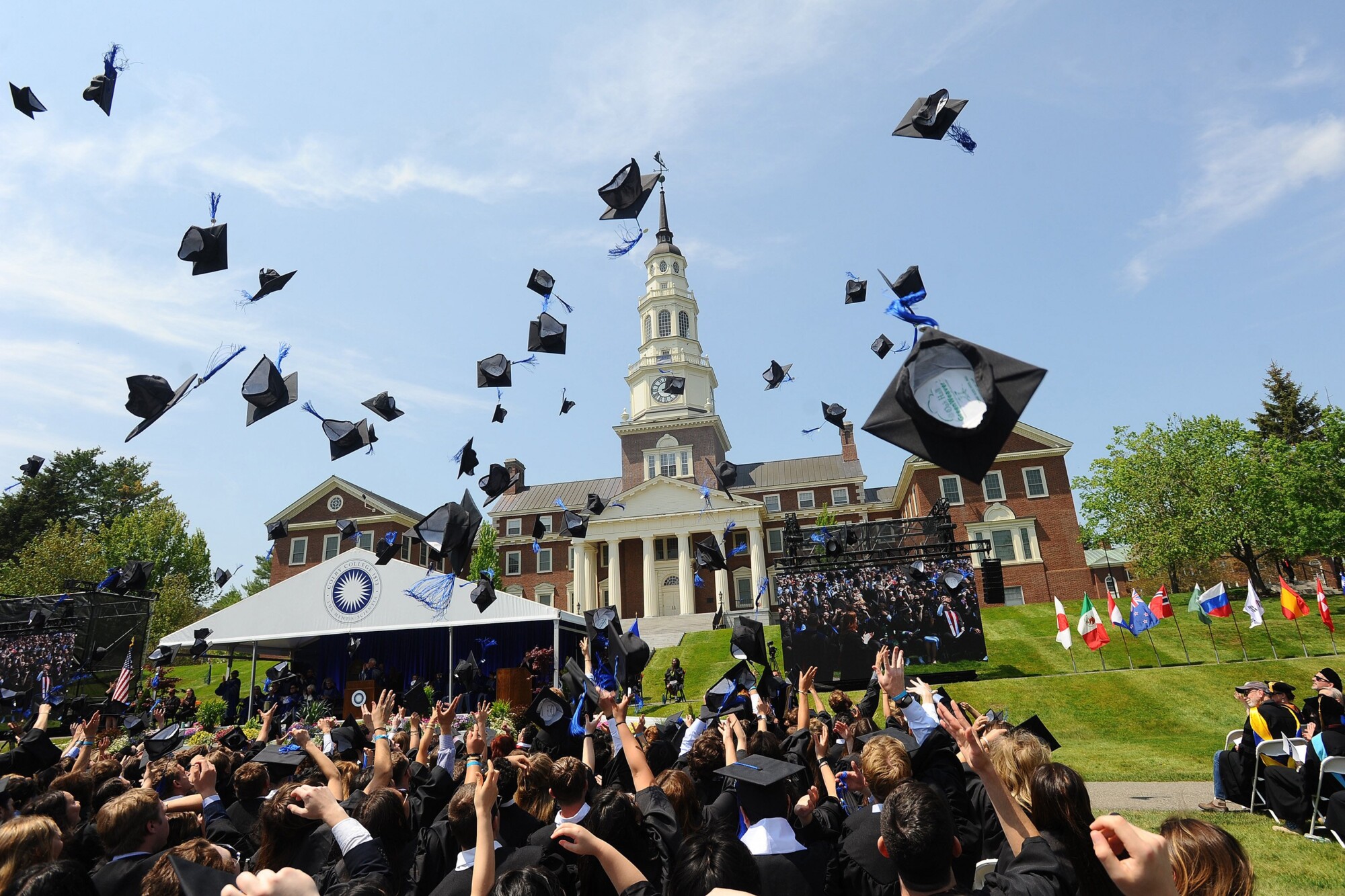 Colby College graduates told to embrace failure, stay true to self