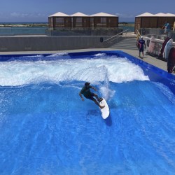 Hawaii Artificial Surf