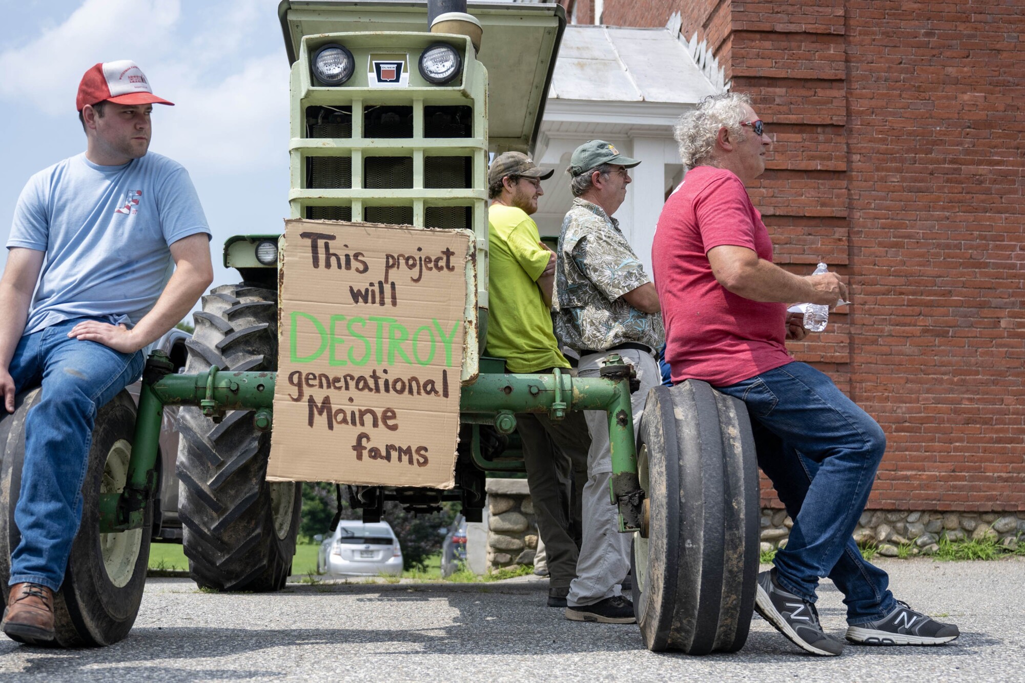 Farmers roll out tractors, trucks in Albion to protest proposed transmission corridor image pic