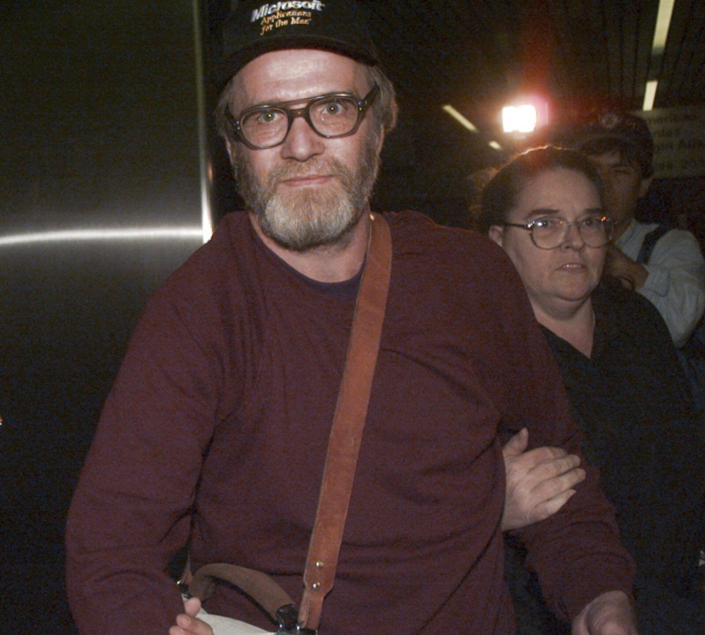 Obit-Tylenol Poisonings Suspect