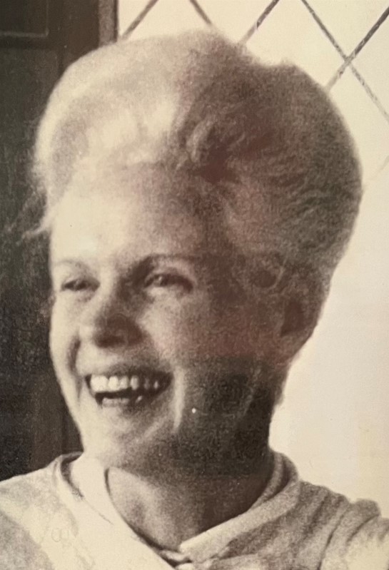 Helen Marie (Barry) Siragusa