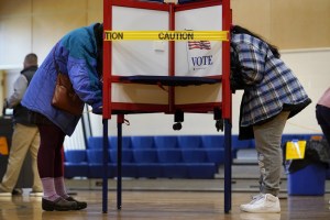 APTOPIX_Election_2020_Maine_Voting_04589