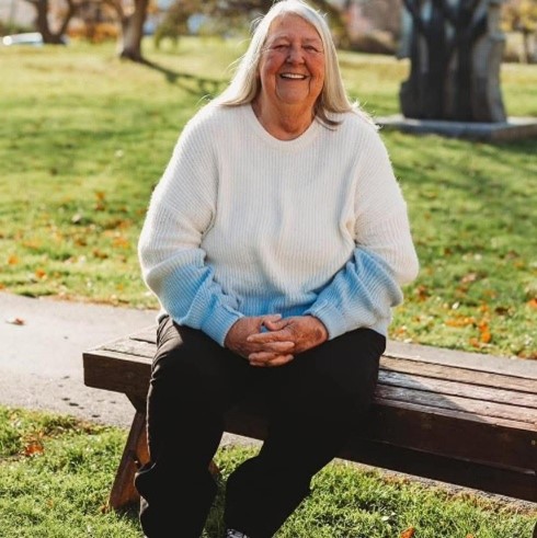 Barbara May Veilleux