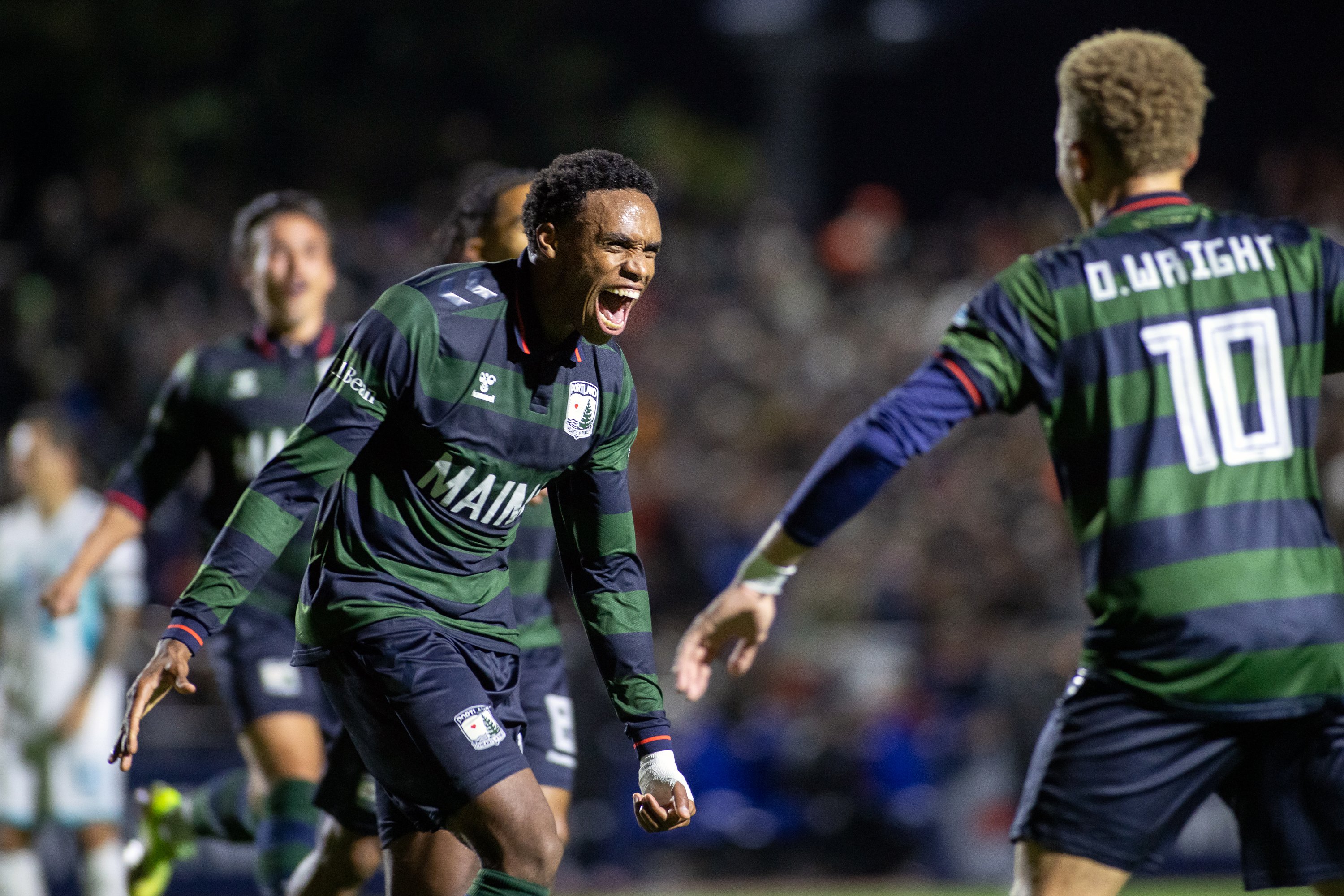 Hearts of Pine roll to win for record-setting crowd