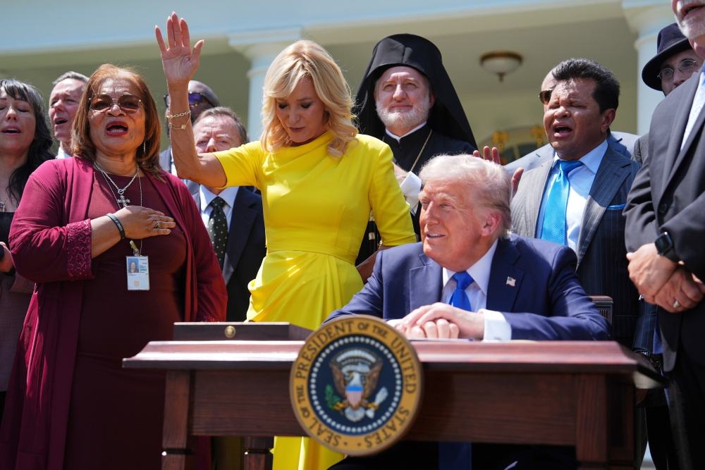 Trump Boosting the Christian Right