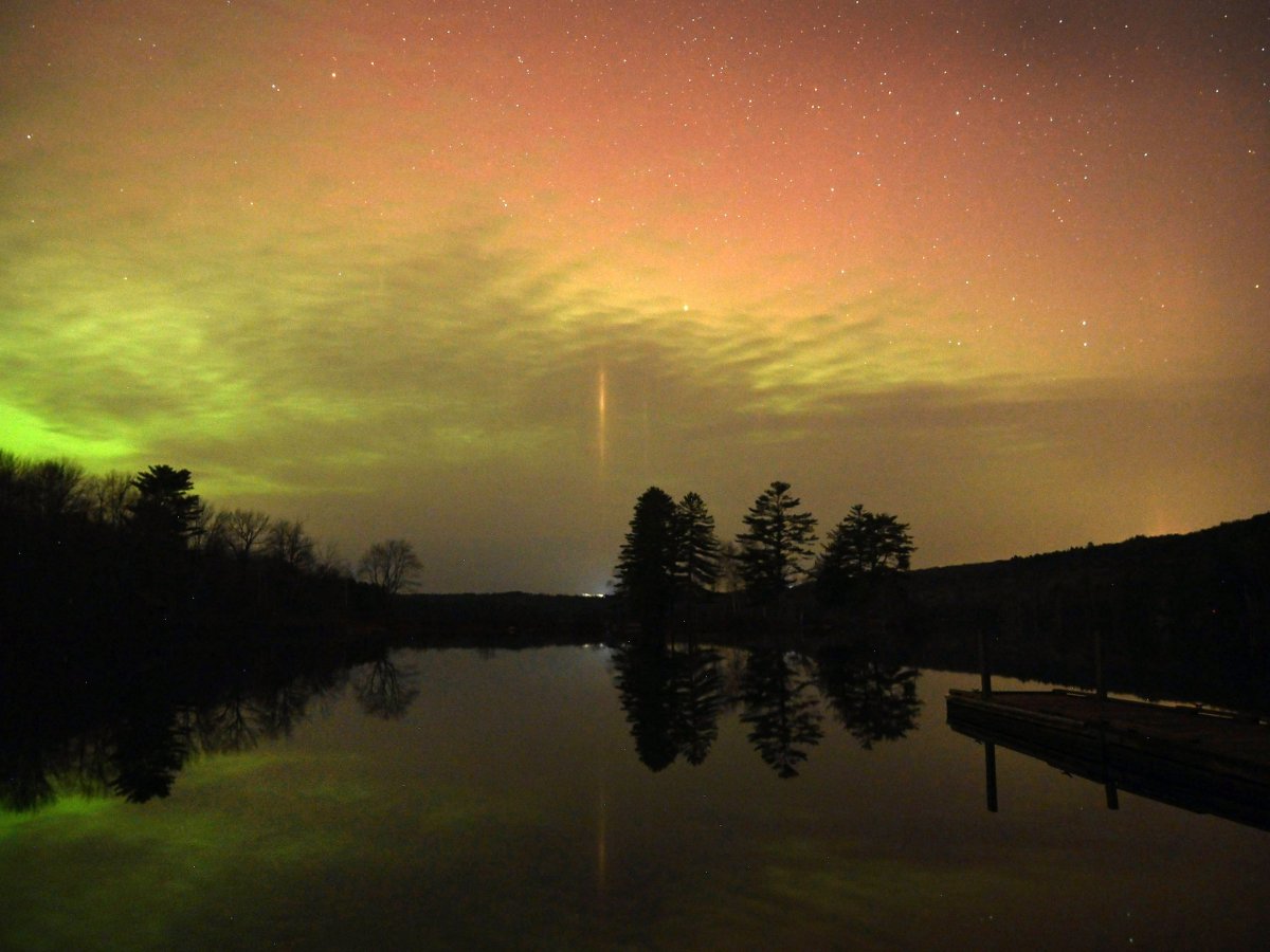 Northern lights, high school playoffs, Veterans Day top off Week in Photos