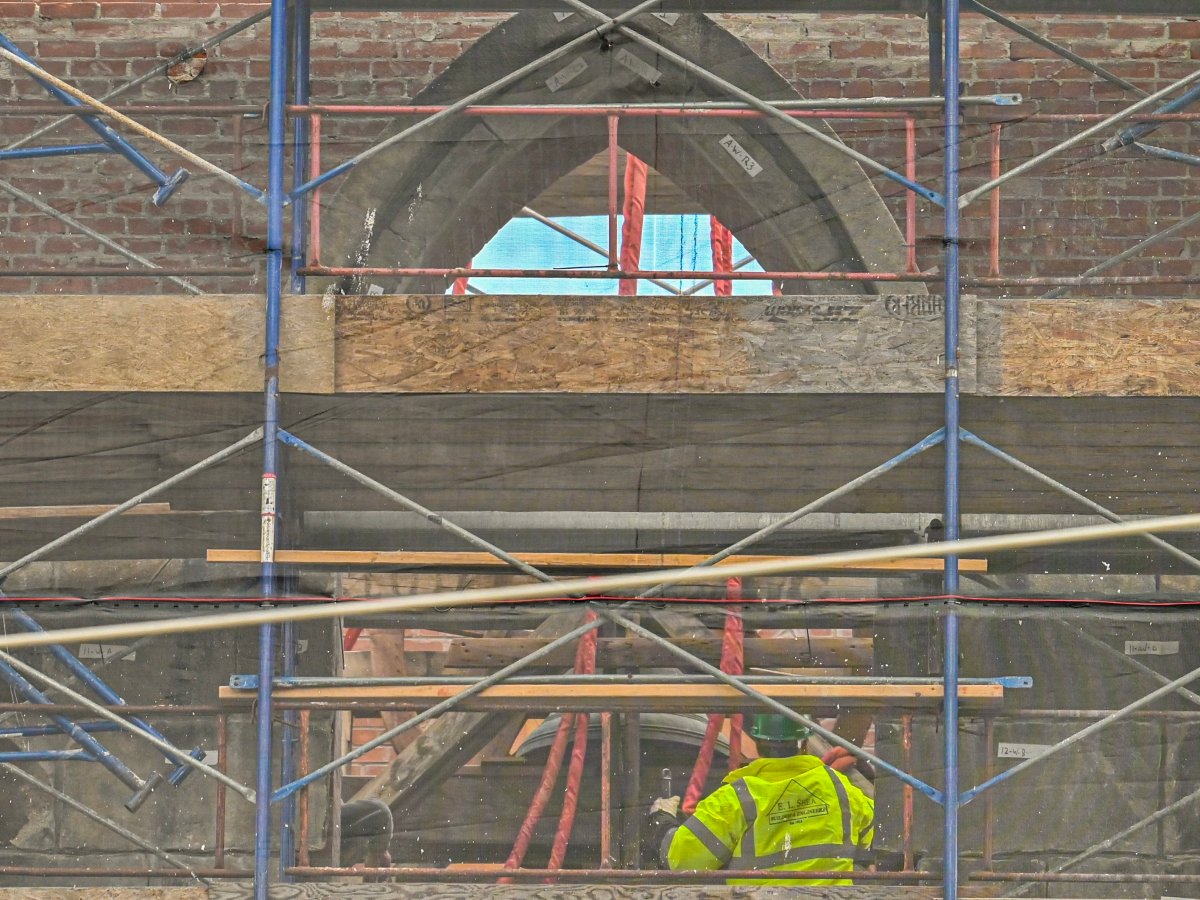 Gardiner church gets Revere & Son bell back in tower