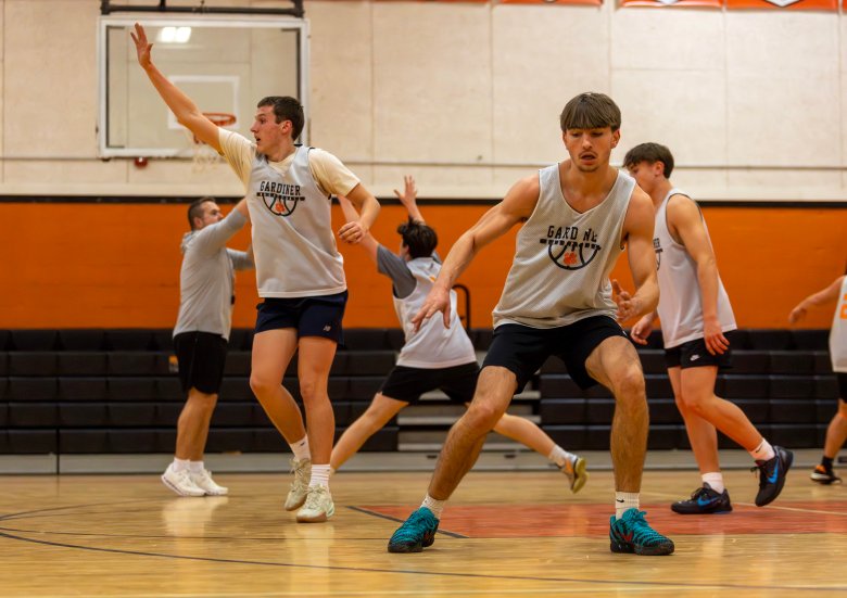 Central Maine basketball teams take on revamped Class B North field