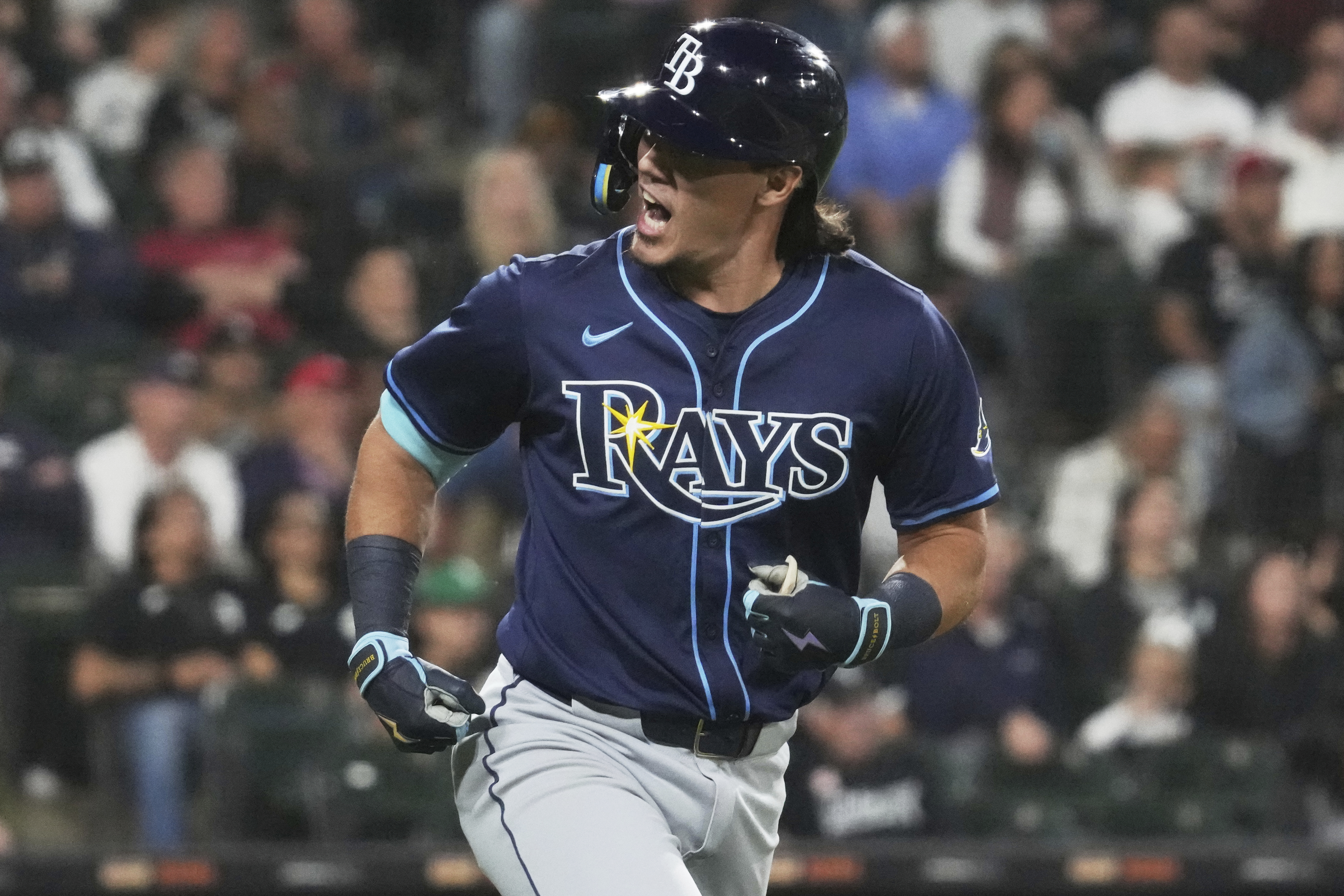 Red Sox make three minor trades, set 40-man roster