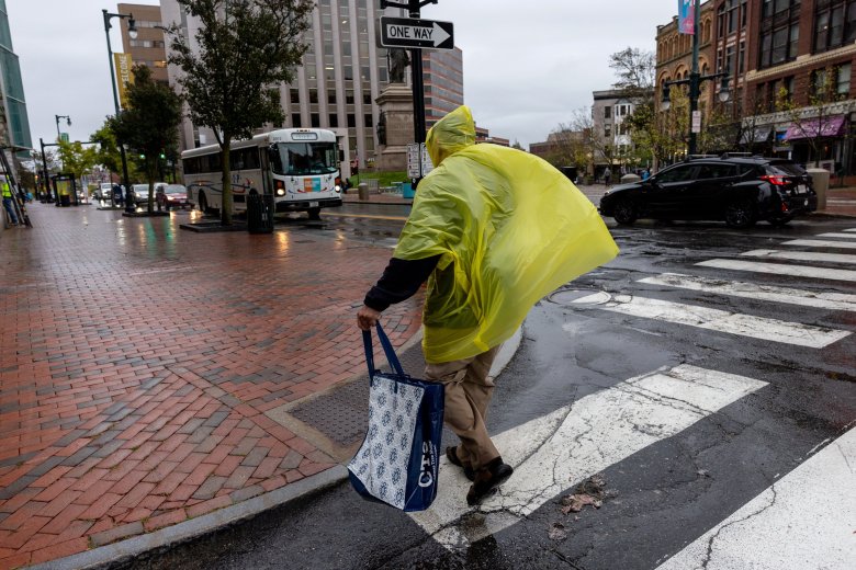 Weather system bringing high wind, rain, fog and warmer temps to Maine | Live updates