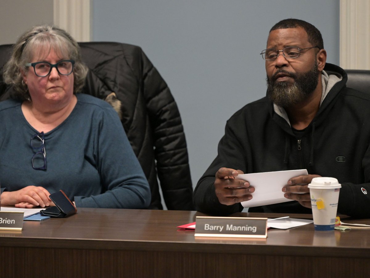 Manning revokes resignation, remains on Gardiner-area school board