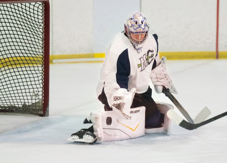 Maine Mariners goalie embraces grind of trying to make it in pro hockey