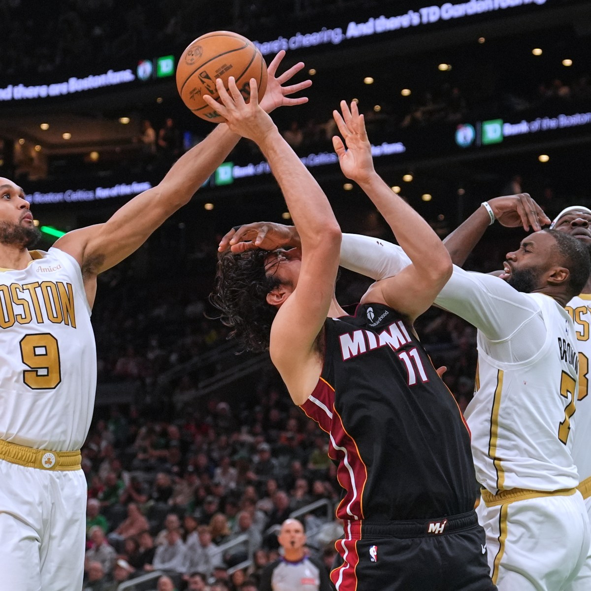 Derrick White scores season-high 33 as Celtics beat Heat