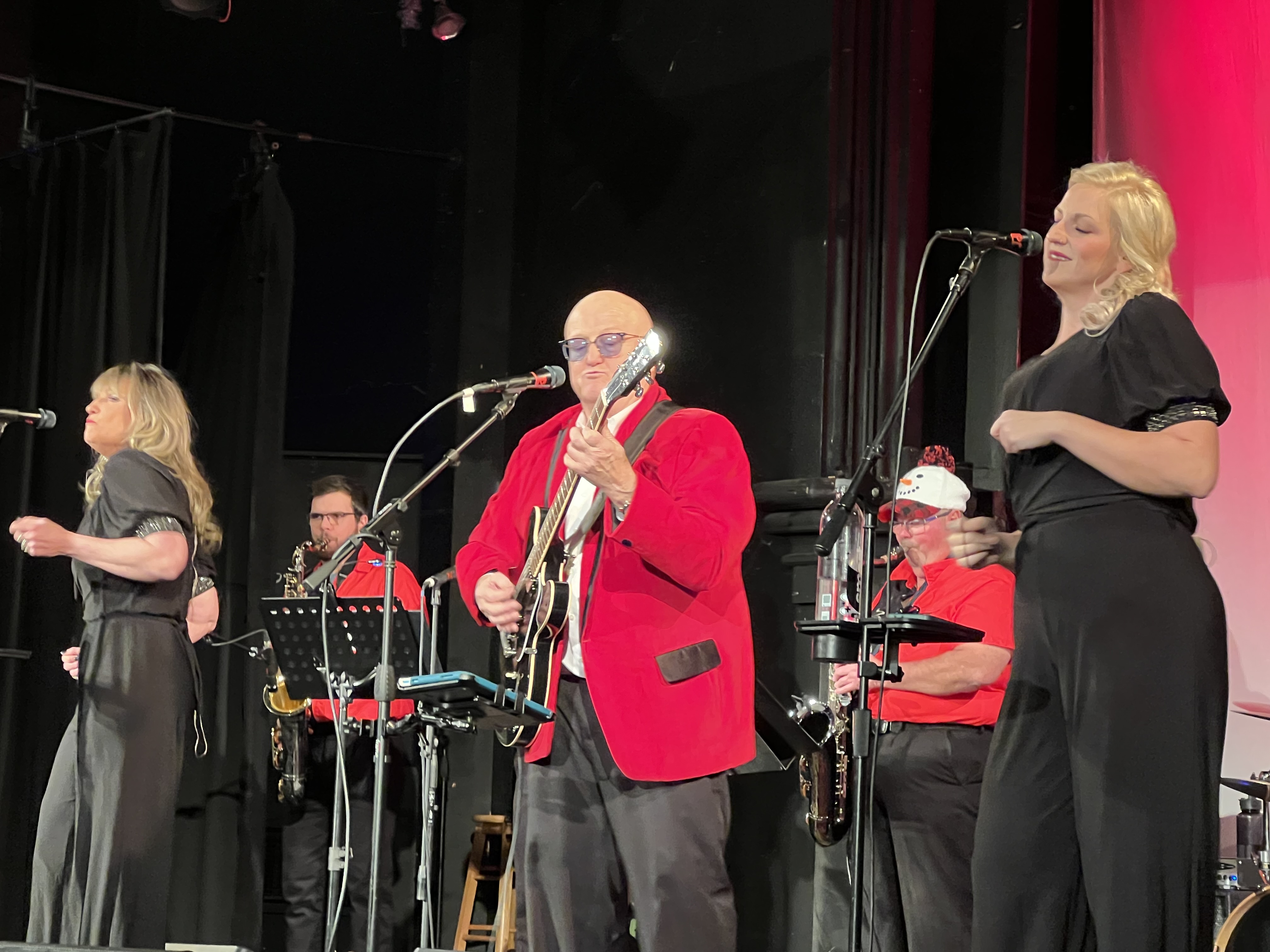 Holiday sing-alongs, plays, concerts set for central Maine