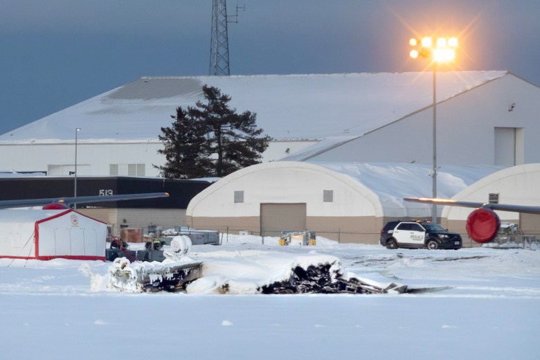 5 on crashed plane named, but still no formal identification by officials