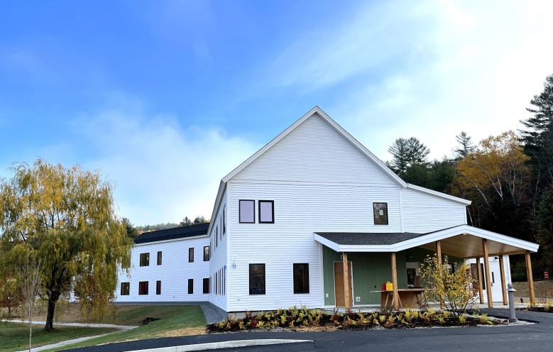 Avesta opens Edgewater Village senior housing in Farmington