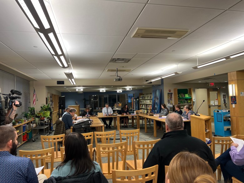 Board strips former Sen. George J. Mitchell’s name from Waterville school