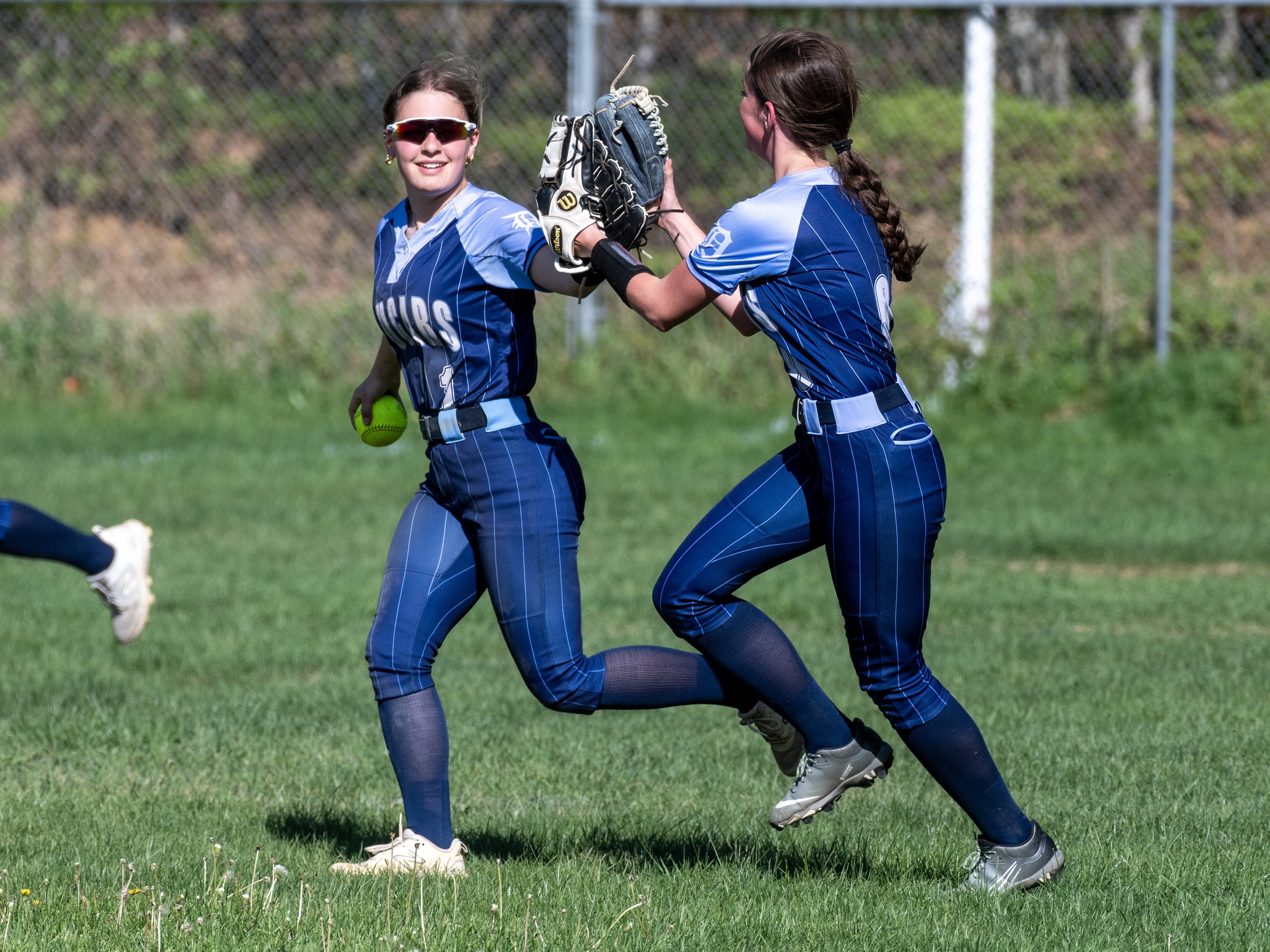 Dirigo softball rolls to 10th win amidst dominant start to season