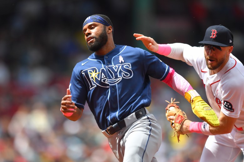 Rays stifle Red Sox for split of rain-abbreviated series
