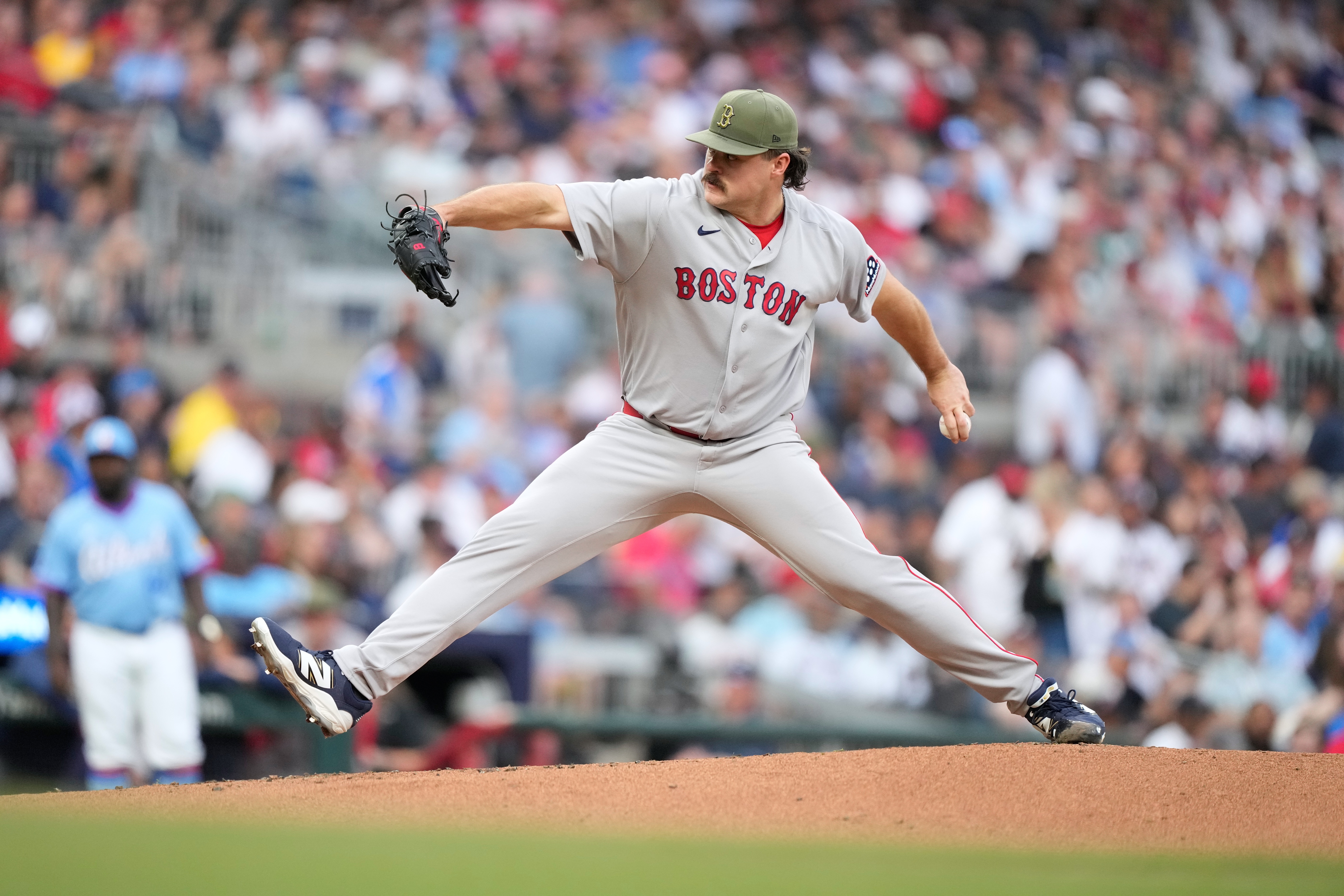 Red Sox rally past Braves