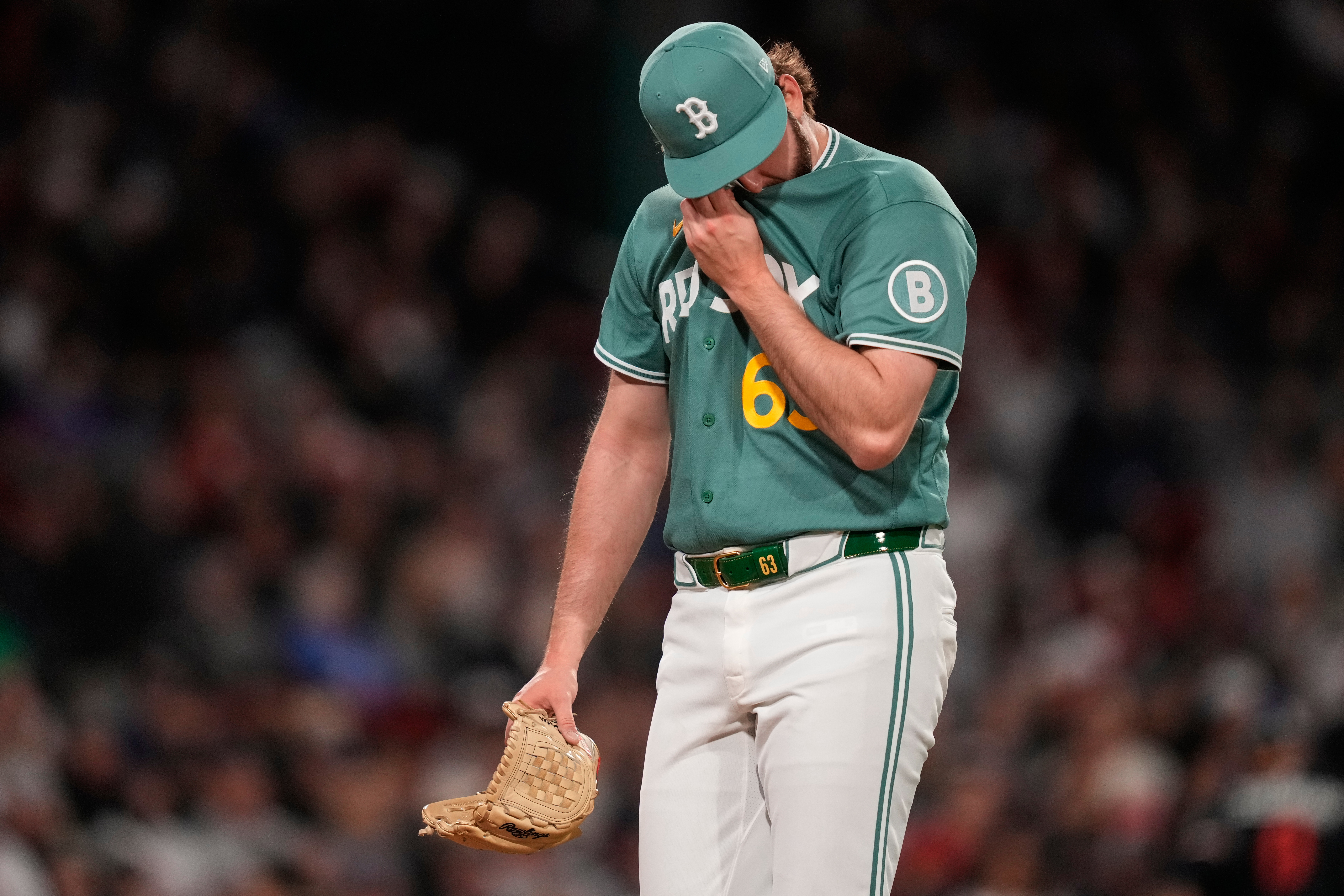 Red Sox bullpen blows lead in loss to Twins